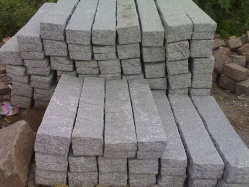 Noppa- ja reunakivet: Reunakivi R-8