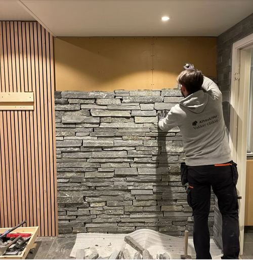 : Altaskifer Rockwall